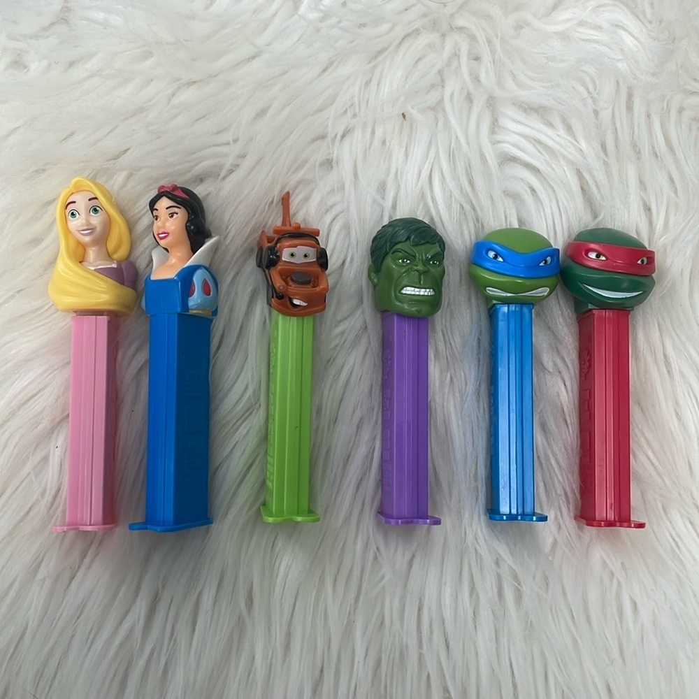 Pez Dispensers Disney, marvel, viaoom ninja turtles & Pixar 2014-20015